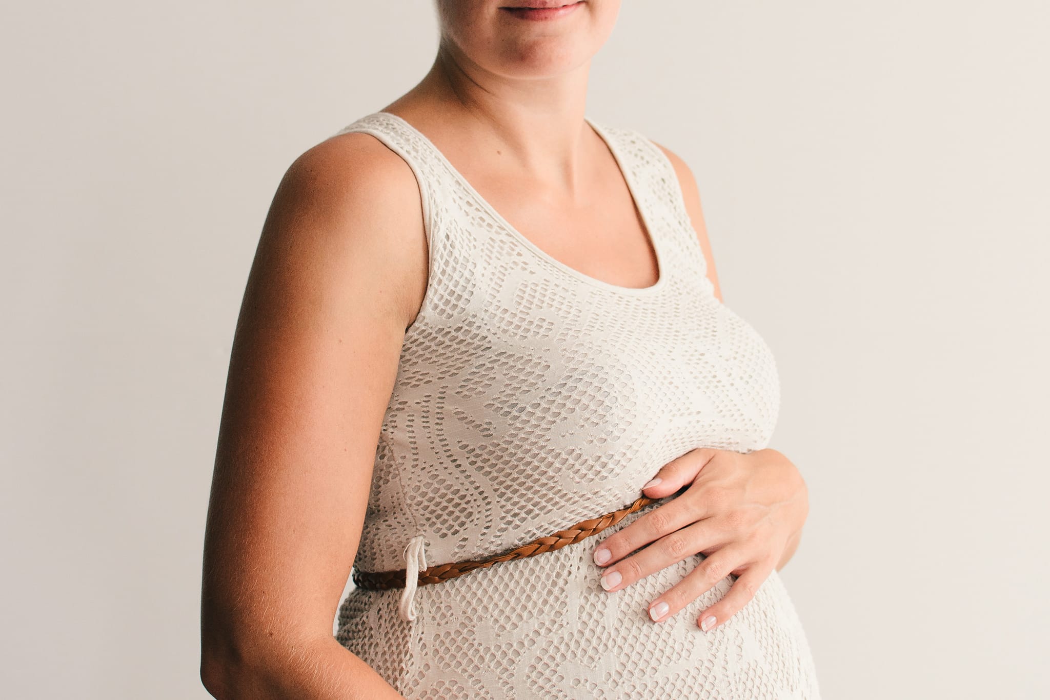 Schwangerschaftsfotografie für echte, ruhige Babybauch Momente