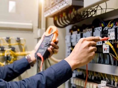Die wirtschaftlichen Vorteile der regelmäßigen Prüfung elektrischer Anlagen