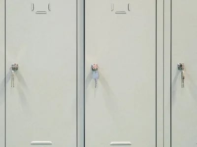 Eurobox KG Schulschließfachschränke: Robuste Aufbewahrung für Schulen