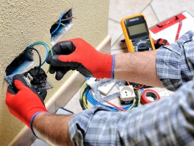 UVV Prüfung nach DGUV Vorschrift 3 – Sicherer Betrieb durch regelmäßige Prüfungen