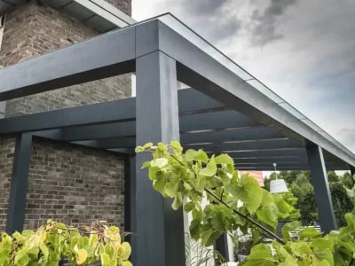 Terrassenüberdachung aus Alu – Flexibel, stabil und optisch ein Gewinn