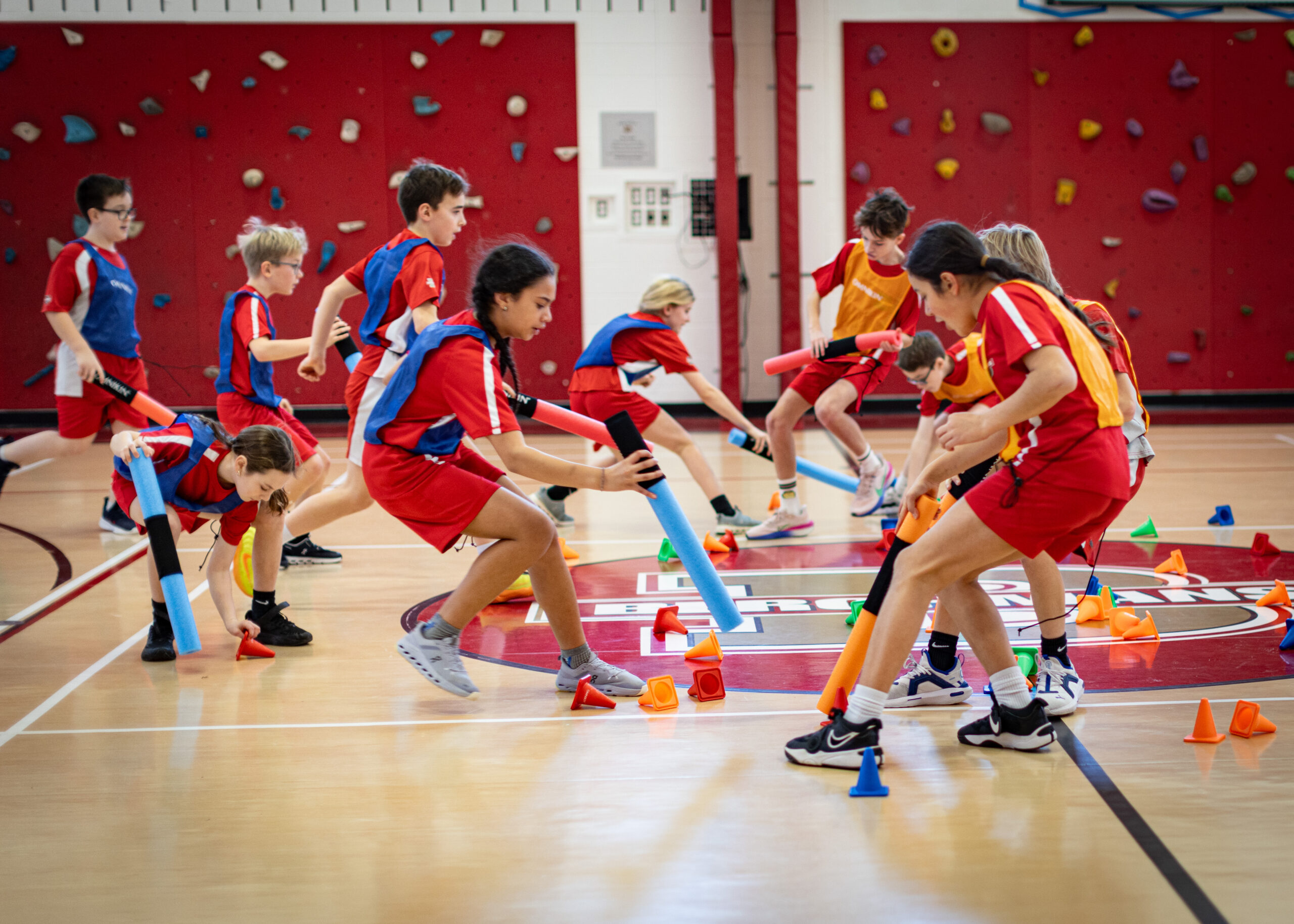So bleibt jedes Kind aktiv mit Spiele Kindergarten Turnhalle ohne Ausscheiden