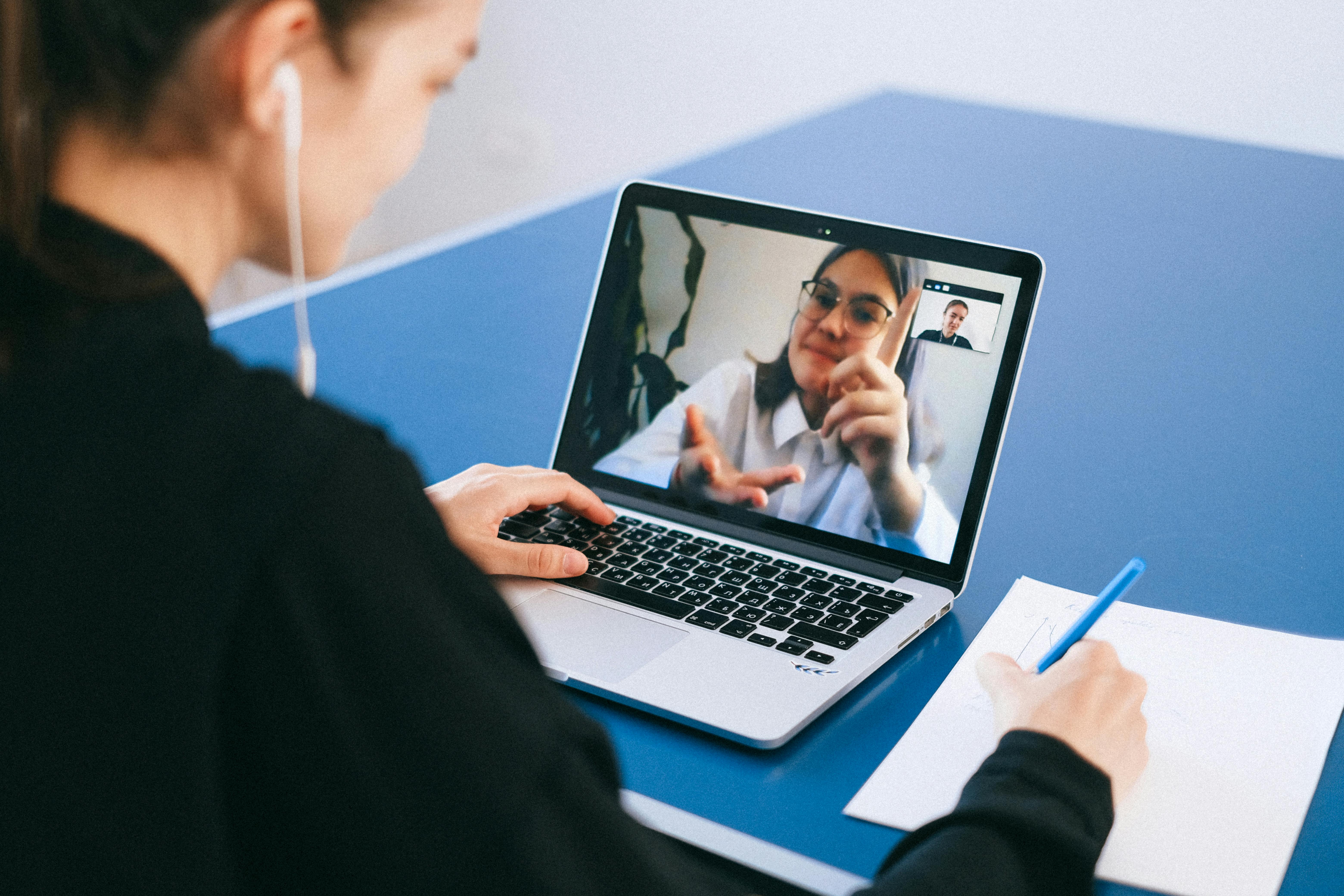 Blockaden lösen und Energie tanken mithilfe von Online Coaching