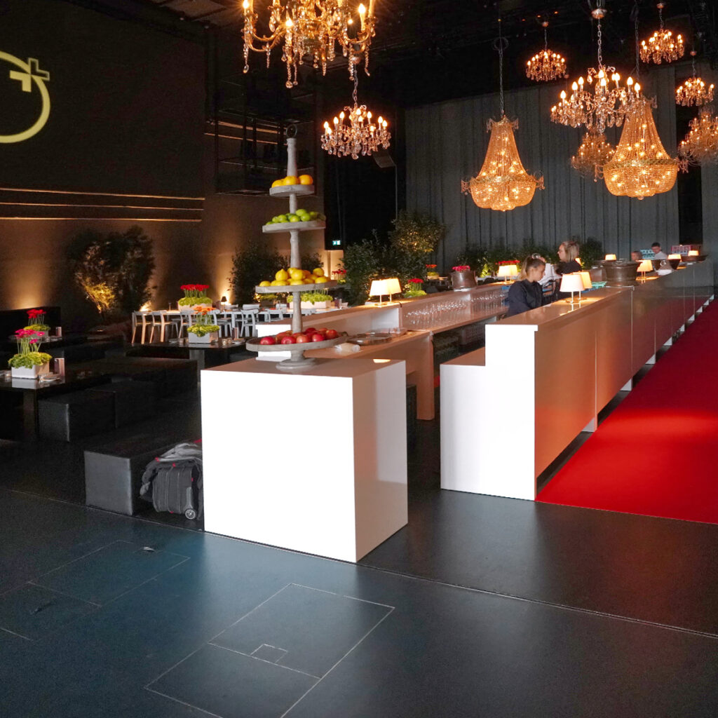 Modulare Design Bar für Ihren Event oder Messestand mieten
