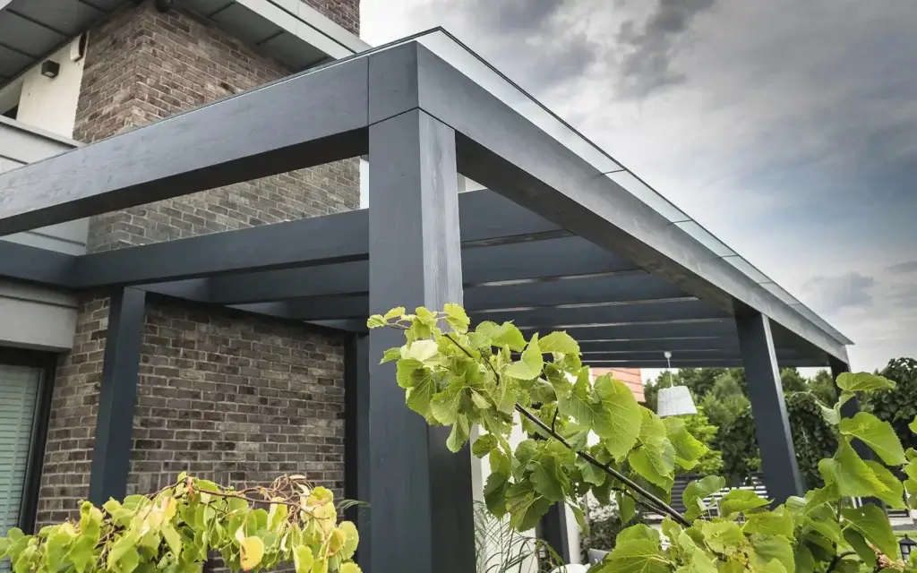 Terrassenüberdachung aus Alu – Flexibel, stabil und optisch ein Gewinn