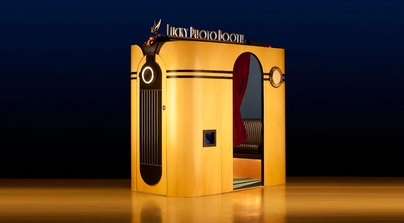 Verwandeln Sie jeden Besucher mit der KI Fotobox Messe in ein fotorealistisches Motiv