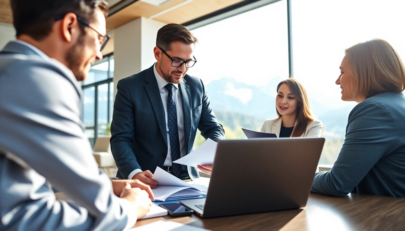 Hochqualifizierter Headhunter Schweiz bei einer Beratungssitzung in einem modernen Büro mit Blick auf die Alpen.
